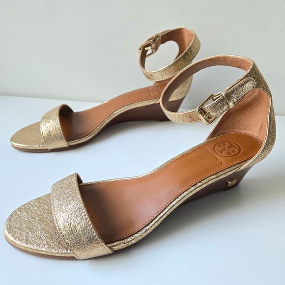 Tory Burch NEW Savannah Wedge Cracked Gold Leather Sandal Womens Size 9.5 NWOT - Picture 5 of 15